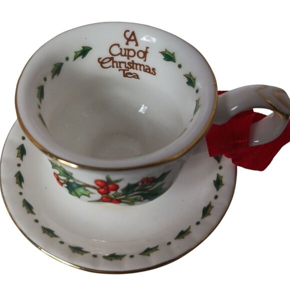 Waldman House Press A Cup Of Christmas Tea Hanging Ornament Fine Bone China Hol - Picture 2 of 7